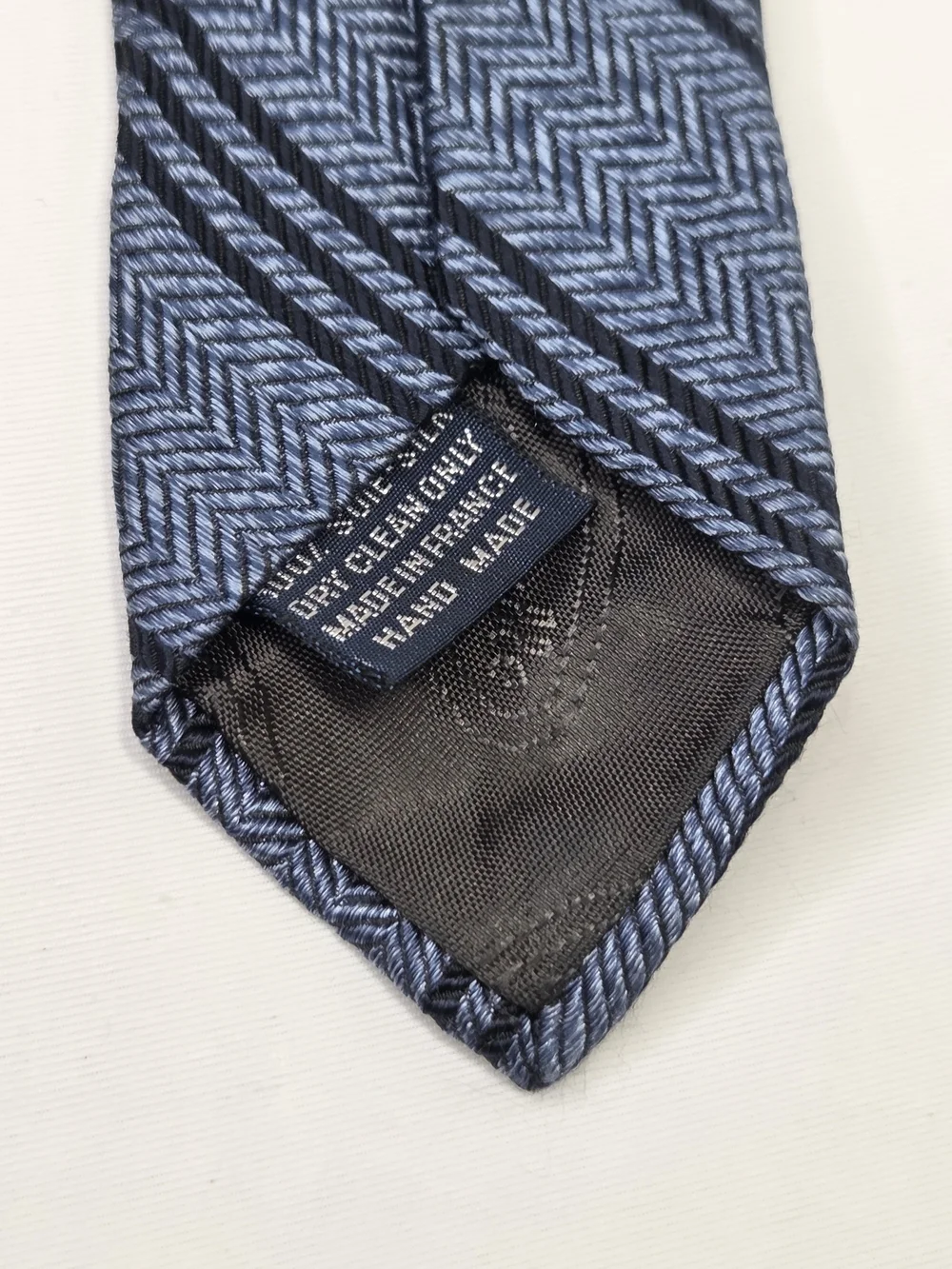 Faconnable Mens Navy Blue Herringbone Black Striped 100% Silk XL Tie 3.85